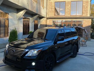 2010 Lexus LX 570 III, чёрный, 3900000 рублей, вид 2