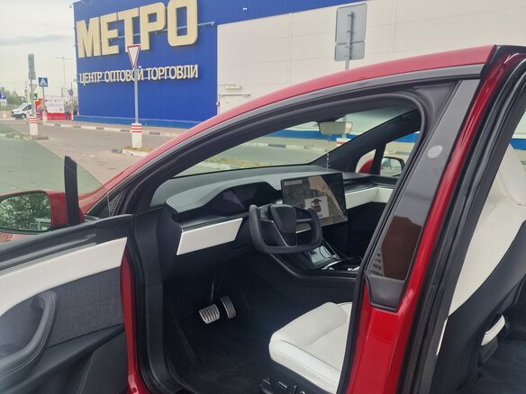 2022 Tesla Model X Plaid I Рестайлинг, пурпурный, 8500000 рублей - вид 6