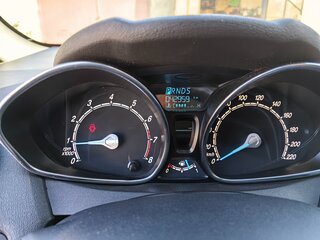 2016 Ford Fiesta Mk6 Рестайлинг, красный, 1150000 рублей, вид 5