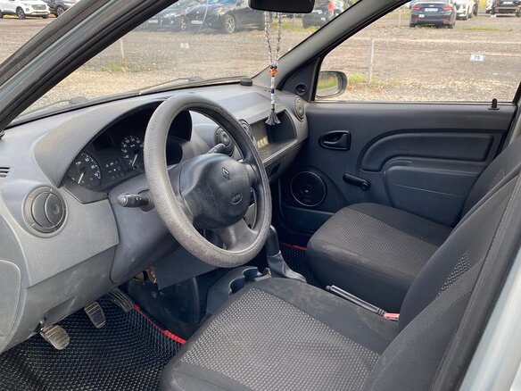 2009 Renault Logan I, серый, 250000 рублей - вид 10
