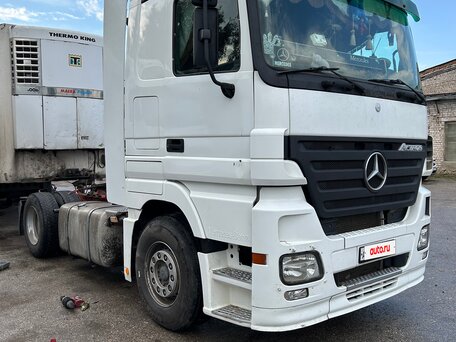 2006 Mercedes-Benz Actros, белый, 2600000 рублей, вид 1