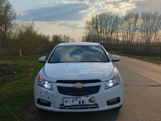 2012 Chevrolet Cruze I, белый, 650000 рублей, вид 3