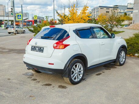 2014 Nissan Juke I, белый, 900000 рублей, вид 3
