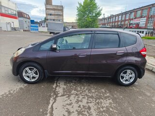 2011 Honda Fit II, пурпурный, 730000 рублей, вид 2