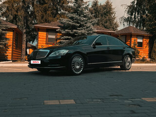 2009 Mercedes-Benz S-Класс 350 V (W221) Рестайлинг, чёрный, 1550000 рублей, вид 2