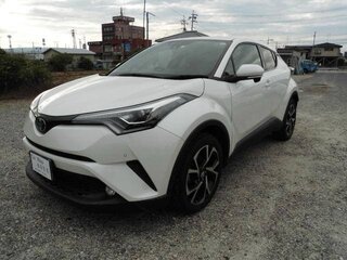 2021 Toyota C-HR I Рестайлинг, белый, 1690000 рублей, вид 2