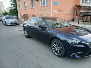 2018 Mazda 6 III (GJ) Рестайлинг, синий, 2200000 рублей, вид 3