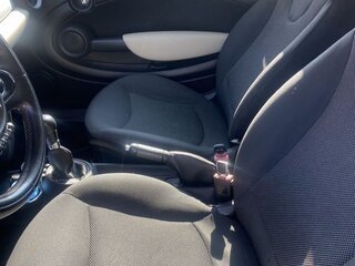 2010 Mini Hatch One II (R56) Рестайлинг, белый, 840000 рублей, вид 5