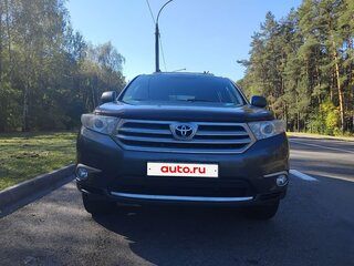 2011 Toyota Highlander II (XU40) Рестайлинг, серый, 1671600 рублей, вид 3