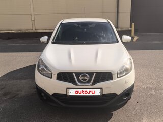 2010 Nissan Qashqai I Рестайлинг, белый, 750000 рублей, вид 2