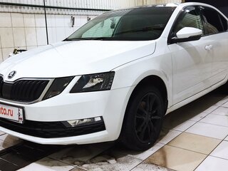 2018 Skoda Octavia III (A7) Рестайлинг, белый, 1800000 рублей, вид 1