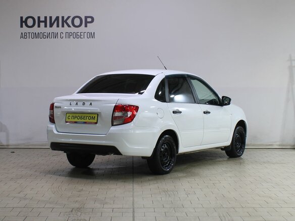2018 Lada (ВАЗ) Granta I Рестайлинг, белый, 349000 рублей - вид 1