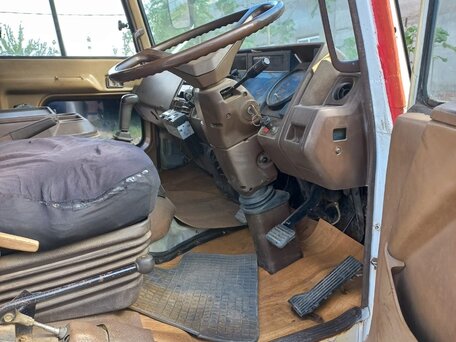 1991 Hino Series 500 (Ranger), белый, 2100000 рублей, вид 4