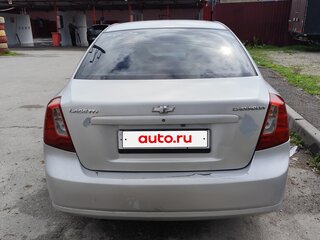 2005 Chevrolet Lacetti I, серебристый, 215000 рублей, вид 3