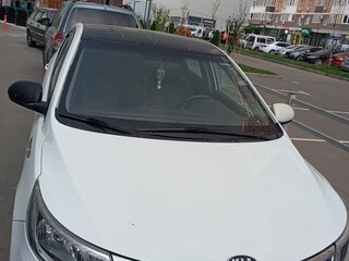 2016 Kia Rio III Рестайлинг, белый, 720000 рублей, вид 1