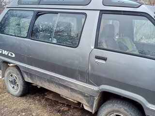 1989 Toyota Town Ace II Рестайлинг 2, серый, 180000 рублей, вид 2
