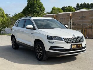 2021 Skoda Karoq DSG7 I, белый, 1524111 рублей, вид 3