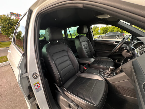 2021 Volkswagen Tiguan II Рестайлинг, белый, 3400000 рублей - вид 20