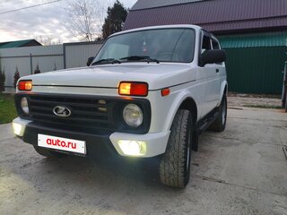 2018 Lada (ВАЗ) 2121 (4x4) I Рестайлинг, белый, 560000 рублей, вид 1