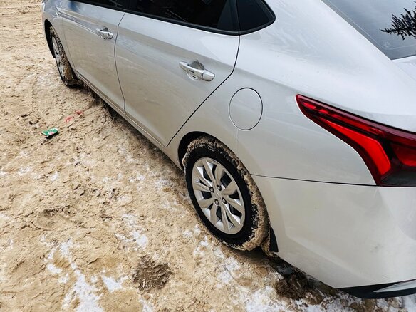 2017 Hyundai Solaris II, серебристый, 965000 рублей - вид 9