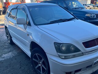 1998 Toyota Harrier I (XU10), белый, 850000 рублей, вид 3