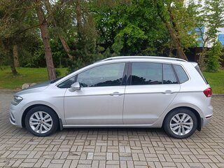 2018 Volkswagen Golf Sportsvan I Рестайлинг, серебристый, 1870000 рублей, вид 4