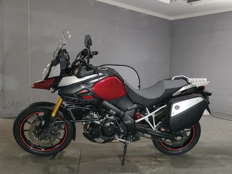 2015 Suzuki V-Strom 1000, красный, 757396 рублей, вид 2