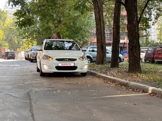 2011 Hyundai Accent IV, белый, 600000 рублей, вид 4