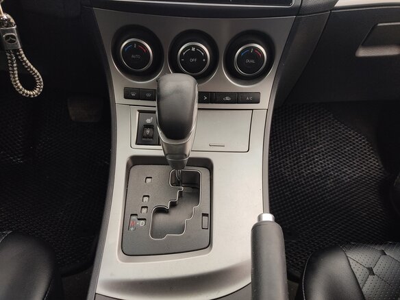 2010 Mazda 3 II (BL), чёрный, 797000 рублей - вид 11
