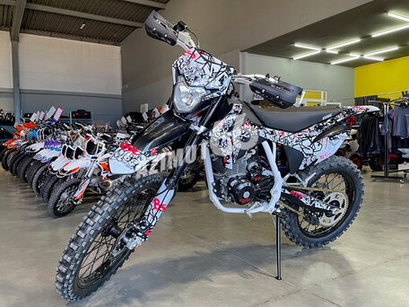 2025 BSE Z10, чёрный, 189990 рублей, вид 2