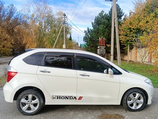 2004 Honda Edix, белый, 590000 рублей, вид 4
