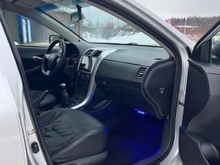 2012 Toyota Corolla X (E140, E150) Рестайлинг, серебристый, 750000 рублей, вид 5
