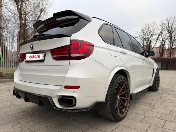 2014 BMW X5 40d III (F15), белый, 3800000 рублей - вид 11