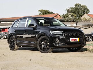 2025 Audi Q7 45 TFSI II (4M) Рестайлинг 2, чёрный, 10123000 рублей, вид 5