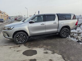 2017 Toyota Hilux VIII, серебристый, 3990000 рублей, вид 4