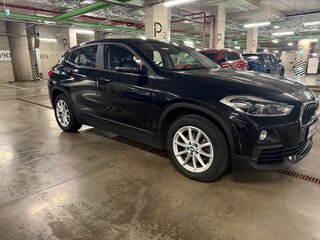 2019 BMW X2 xDrive18d I (F39), чёрный, 2999900 рублей, вид 3