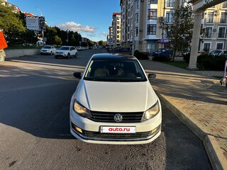 2017 Volkswagen Polo V Рестайлинг, белый, 1350000 рублей, вид 3