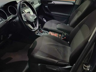 2021 Volkswagen Tiguan II Рестайлинг, серый, 2850000 рублей, вид 5
