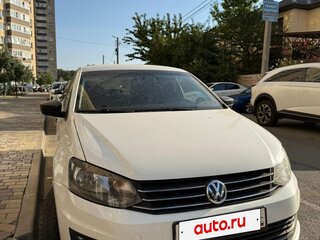 2017 Volkswagen Polo V Рестайлинг, белый, 470000 рублей, вид 3