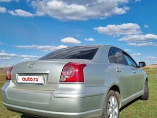 2007 Toyota Avensis II Рестайлинг, серебристый, 910000 рублей, вид 3
