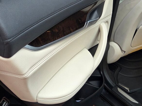 2016 BMW X6 35i II (F16), серый, 3390000 рублей - вид 12