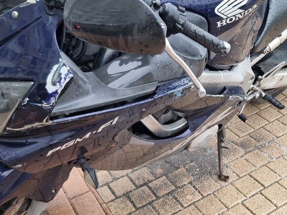 2002 Honda CBR 600F, синий, 380000 рублей - вид 6