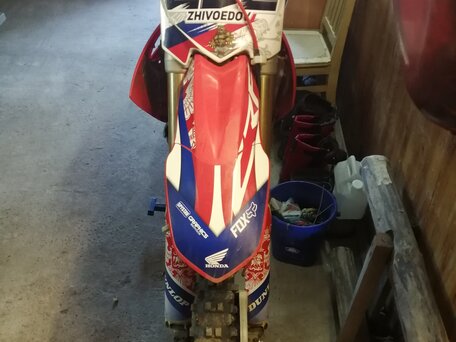 2011 Honda CRF 250R, красный, 270000 рублей, вид 3