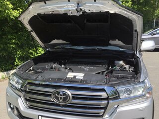 2015 Toyota Land Cruiser 200 Series Рестайлинг 2, серебристый, 6150000 рублей, вид 5