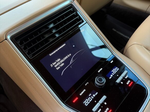 2019 Porsche Panamera 4 II, коричневый, 6700000 рублей - вид 18