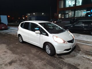 2008 Honda Fit II, белый, 790000 рублей, вид 3