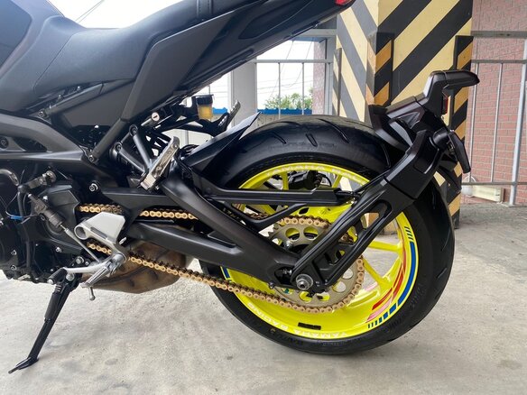2018 Yamaha MT-09 (FZ-09), серый, 1050000 рублей - вид 7