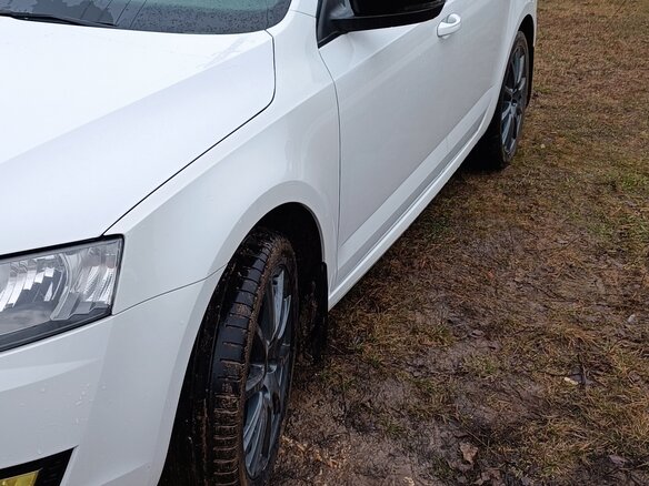2016 Skoda Octavia III (A7), белый, 1000000 рублей - вид 3