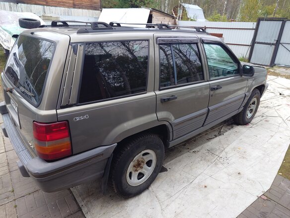 1995 Jeep Grand Cherokee I (ZJ), серый, 385000 рублей - вид 4