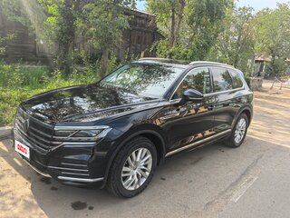 2020 Volkswagen Touareg III, чёрный, 6600000 рублей, вид 1
